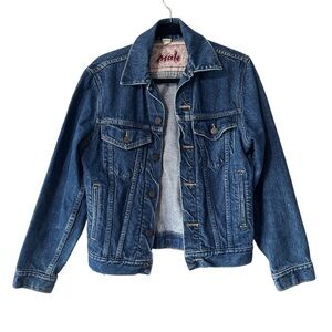 Male Vintage Denim Cotton Jacket w/ Muti Pockets for Storage and Button Closure.
